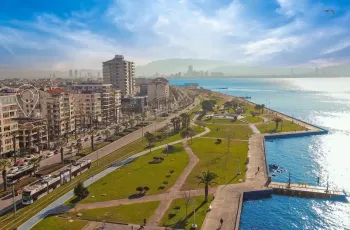 شقق بإطلالة بانورامية على البحرية للبيع في منطقة كارسياكا في إزمير.